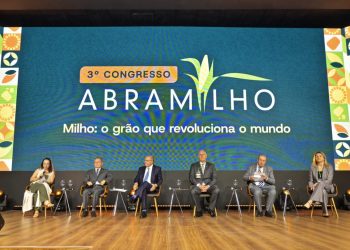 Alckmin destaca abertura da China ao DDG brasileiro e IPI verde na abertura do 3º Congresso Abramilho