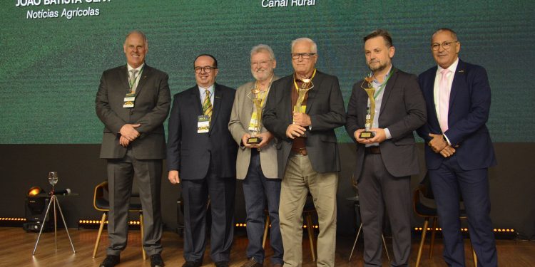 4º Congresso Abramilho entregará Prêmio a jornalista, líder político e empresário
