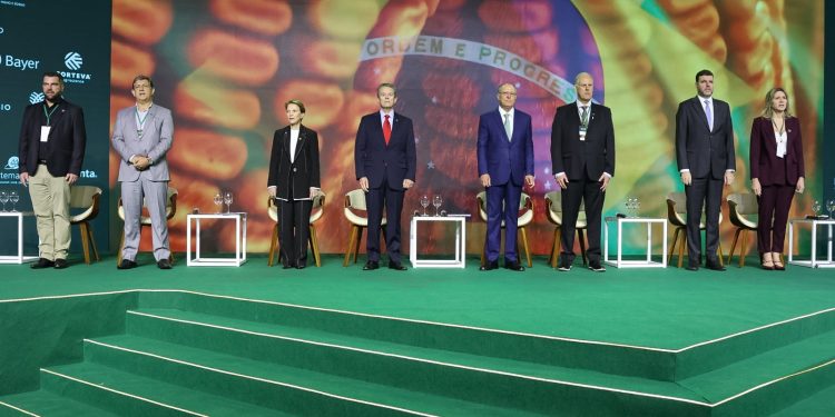 Vice-presidente Geraldo Alckmin participa do Congresso Abramilho e entidades cobram melhorias no Plano Safra