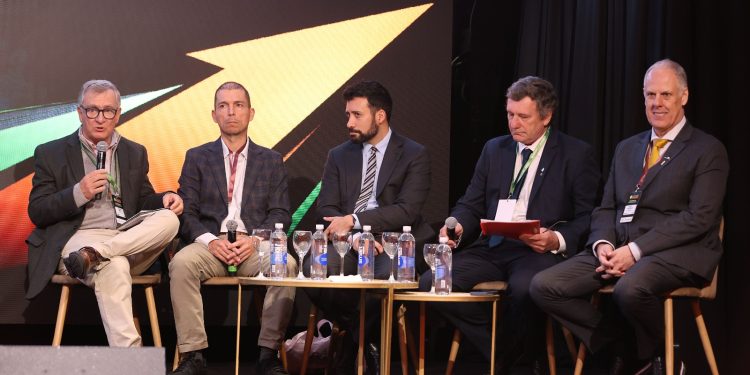 Presidente da Abramilho participa do Congresso MAIZAR 2026 e destaca articulação política do agro